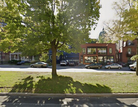 4930-4934A Ch De La Côte-Des-Neiges, Montréal, QC for lease Interior Photo- Image 2 of 4