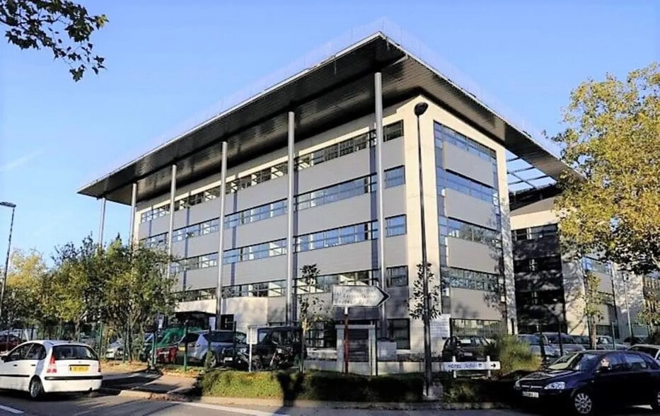 Office in Blagnac for lease - Building Photo - Image 1 of 35