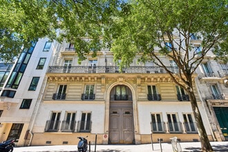 27 Rue De Maubeuge, Paris for lease Building Photo- Image 2 of 14