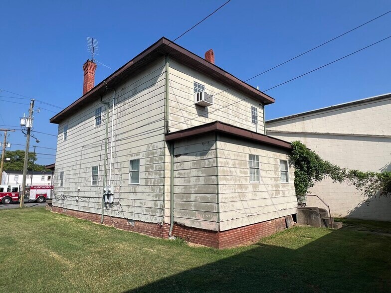 834 20th St, Huntington, WV à vendre - Photo du bâtiment - Image 3 de 36
