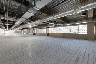 215 10th St, Des Moines, IA for lease Interior Photo- Image 1 of 5