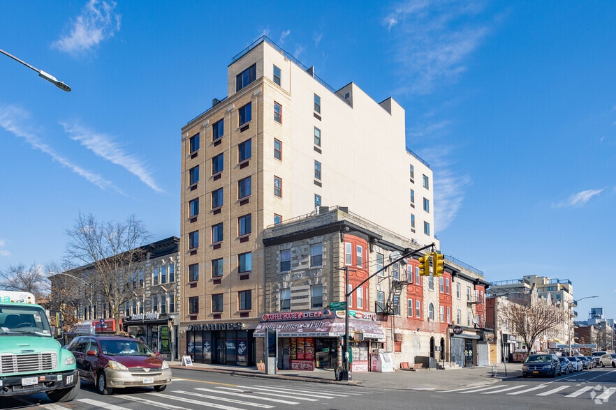1127 Flatbush Ave, Brooklyn, NY for sale - Primary Photo - Image 1 of 5