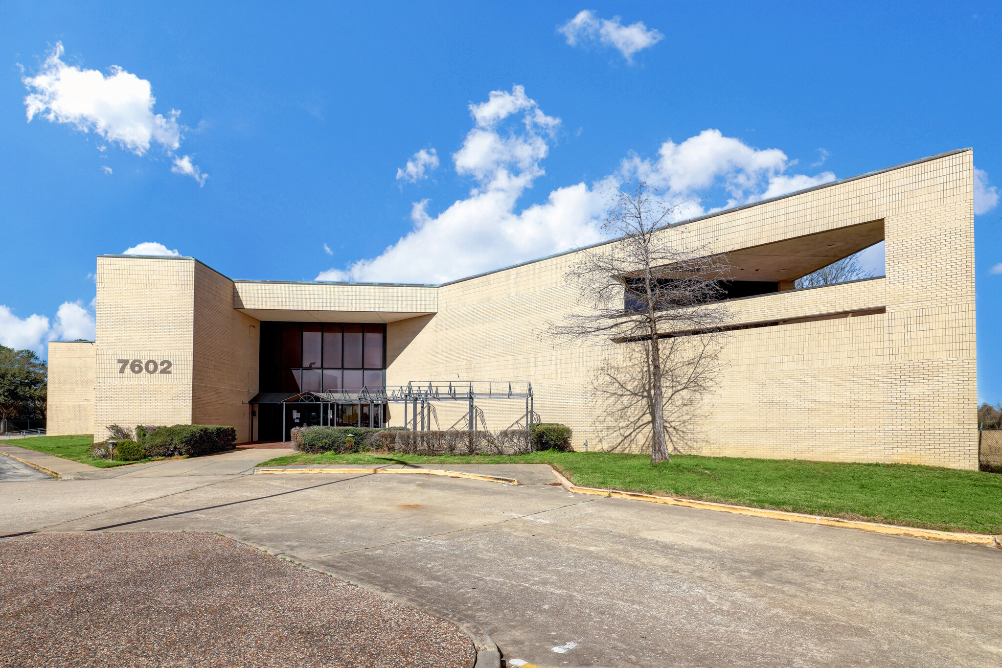 7638 Spring Cypress Rd, Spring, TX for sale Building Photo- Image 1 of 1