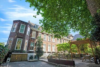 Plus de détails pour 18 Victoria Park Sq, Londres - Bureau à louer