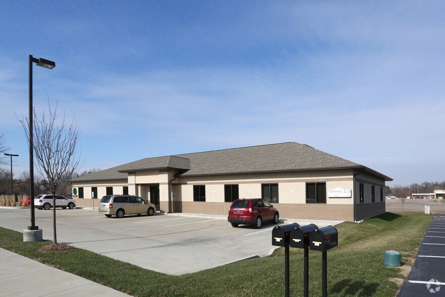 124 Springfield Ct, O'Fallon, IL à louer - Photo du bâtiment - Image 1 de 13
