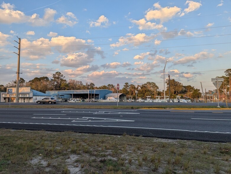 275 S Highway 17 Hwy, East Palatka, FL for sale - Building Photo - Image 2 of 17