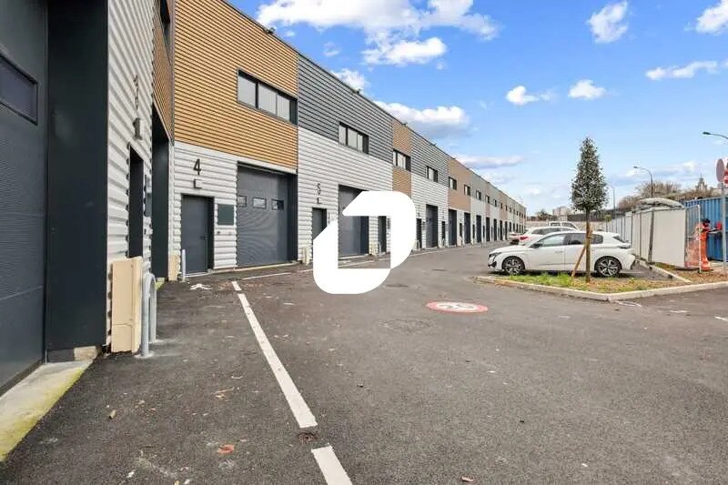Flex in Épinay-sur-Seine for lease - Building Photo - Image 2 of 13