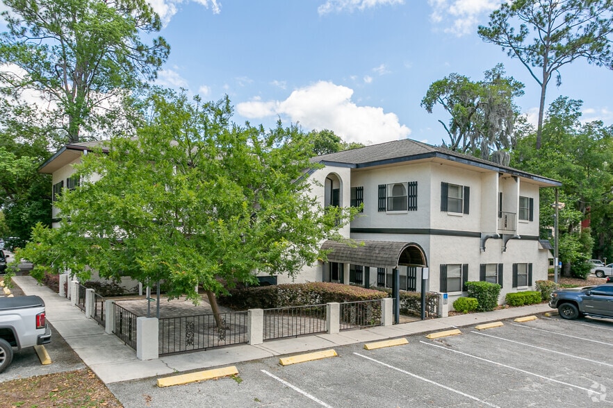 1730 Kingsley Ave, Orange Park, FL à louer - Photo principale - Image 1 de 4