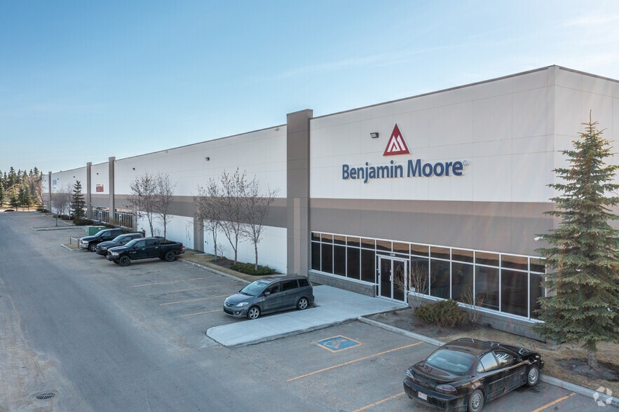 12304-12340 184 St NW, Edmonton, AB for lease - Building Photo - Image 2 of 4