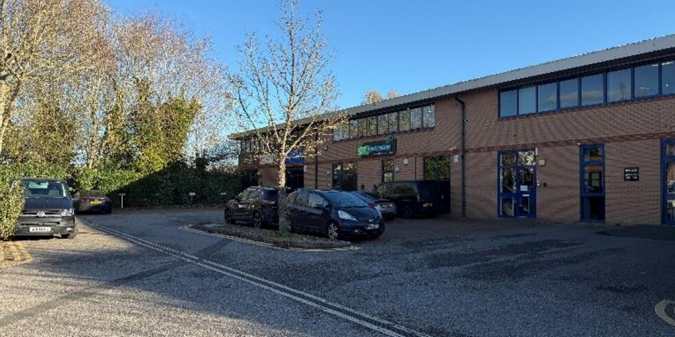 Lustleigh Close, Exeter à louer - Photo du bâtiment - Image 2 de 2
