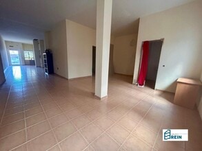 Retail in Illescas, Toledo for lease Interior Photo- Image 2 of 9