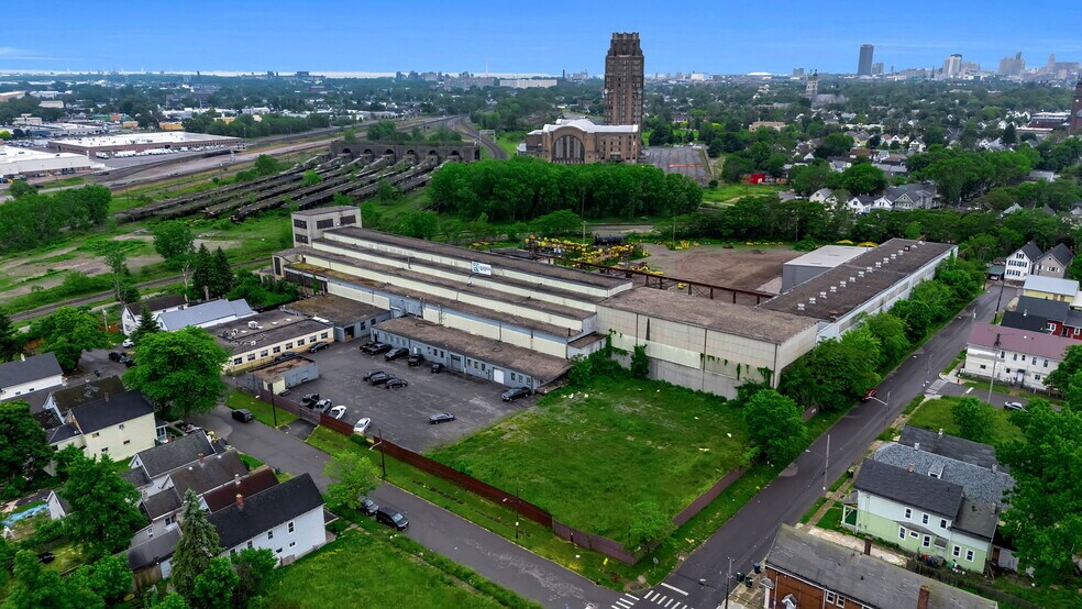 9 Grimes St, Buffalo, NY à vendre - Photo du bâtiment - Image 1 de 18