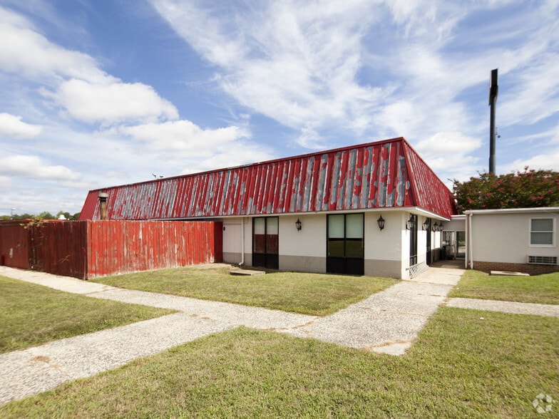 23496 Welcome Way Dr, Ruther Glen, VA for sale - Building Photo - Image 3 of 4