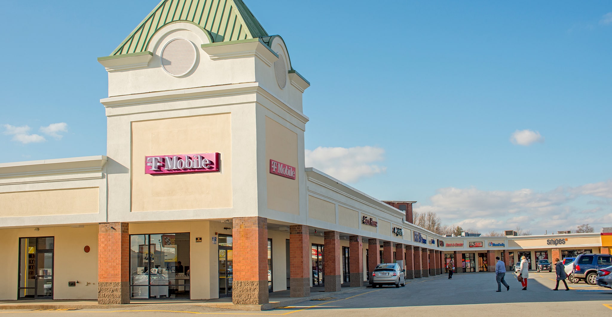 933 Pleasant St, Fall River, MA for lease Primary Photo- Image 1 of 5