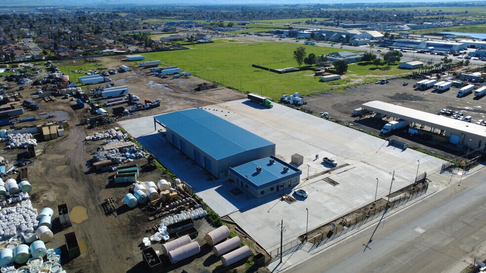 185 Quantico ave, Bakersfield, CA à louer - Photo du bâtiment - Image 3 de 5