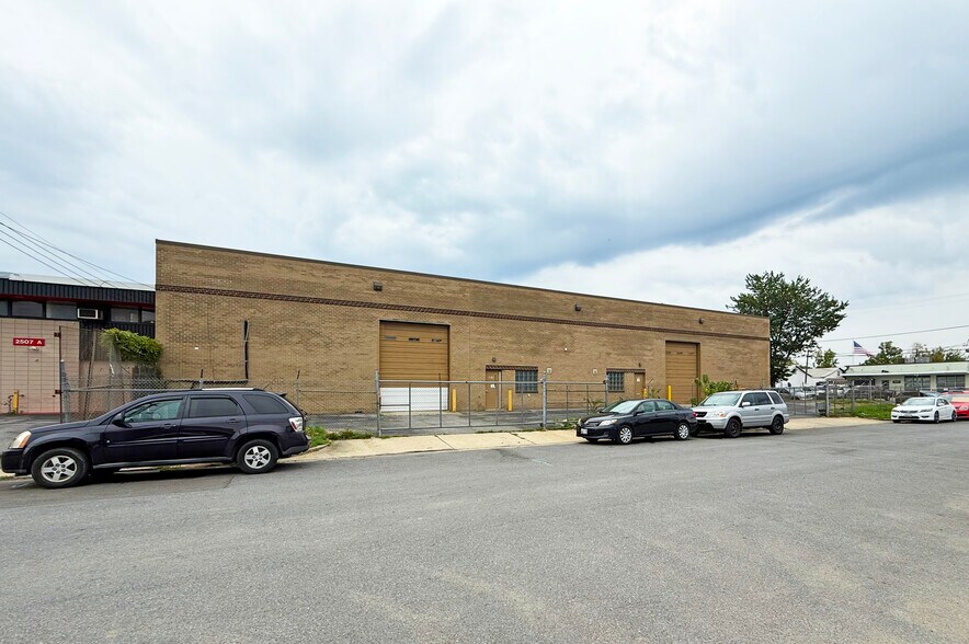 5010 Creston St, Hyattsville, MD à louer - Photo du bâtiment - Image 2 de 10