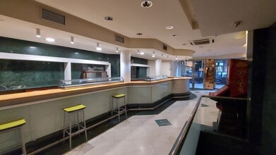 Retail in Logroño, La Rioja for lease Interior Photo- Image 1 of 9