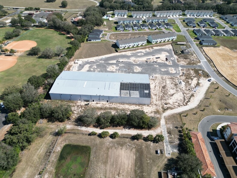 11826 NE 62nd Ter, Lady Lake, FL for sale - Building Photo - Image 3 of 9