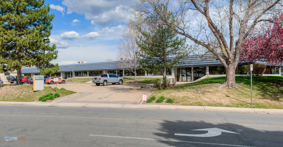 1860 Lefthand Cir, Longmont, CO à louer - Photo du b timent - Image 2 de 59