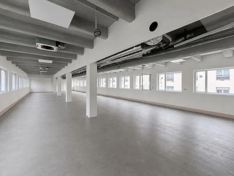 17 Rue Saint Michel, Lyon à vendre - Photo du bâtiment - Image 2 de 9