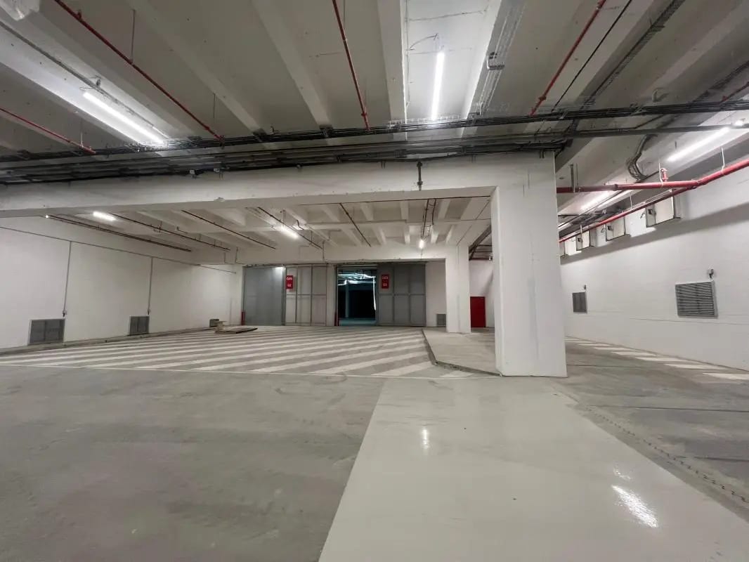 Industriel dans Paris à louer Photo du bâtiment- Image 1 de 1