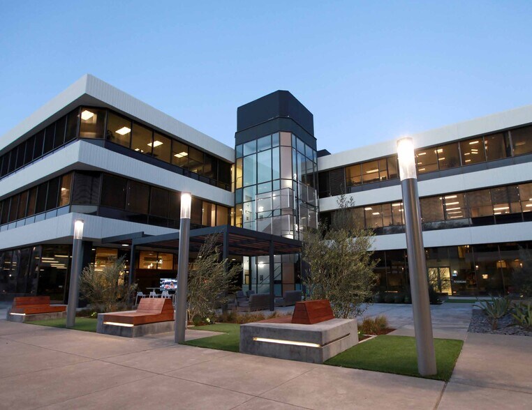 10050 N Wolfe Rd, Cupertino, CA for lease - Building Photo - Image 2 of 9