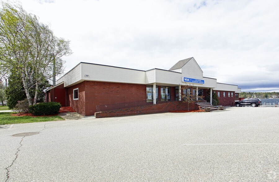 1266 Union Ave, Laconia, NH à vendre - Photo du bâtiment - Image 1 de 6