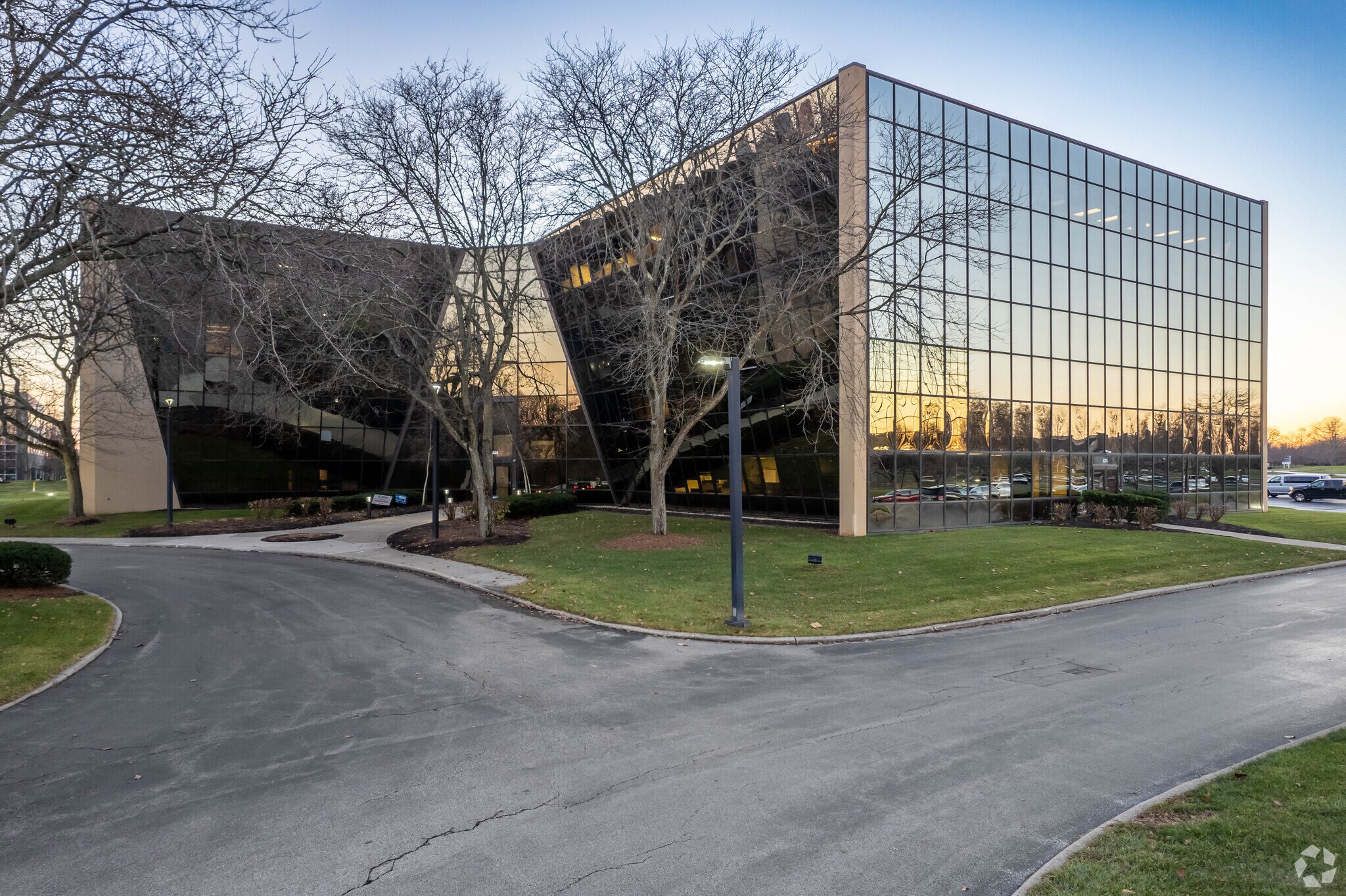 525 Metro Pl N, Dublin, OH for lease Primary Photo- Image 1 of 6