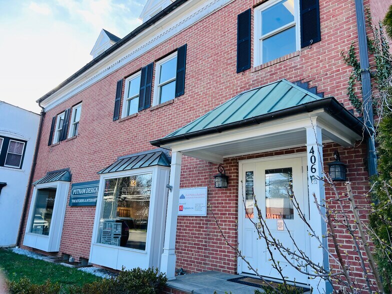 406 E Putnam Ave, Cos Cob, CT à vendre - Photo du bâtiment - Image 1 de 27