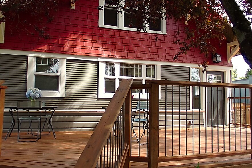 446 SE Washington St, Hillsboro, OR à louer - Photo du bâtiment - Image 3 de 4