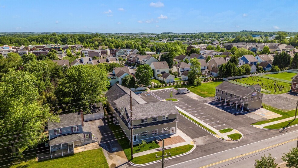 3535 Urbana Pike, Frederick, MD à louer - Photo du bâtiment - Image 2 de 23