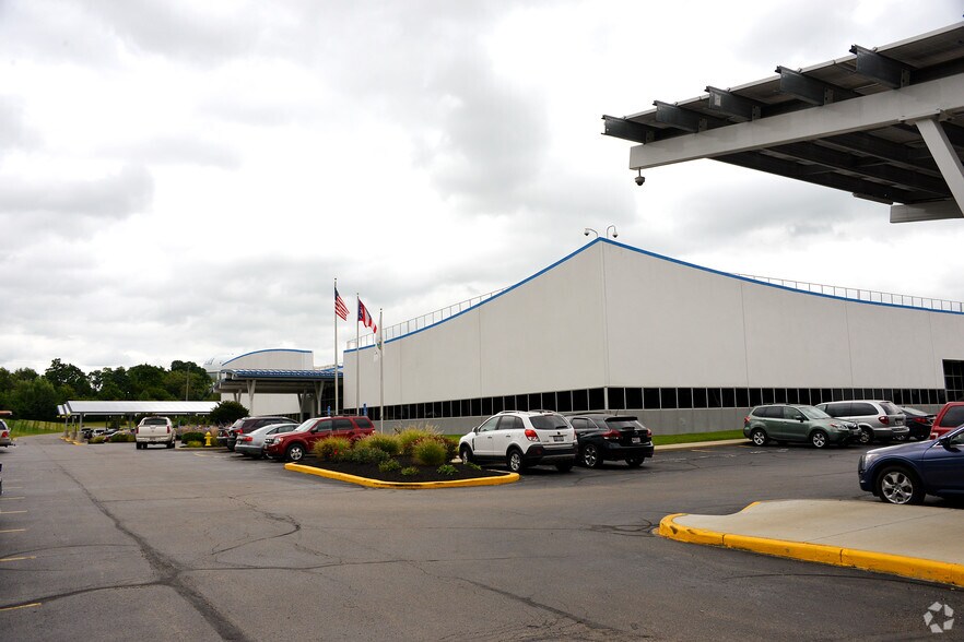 1 Assurant Way, Springfield, OH à vendre - Photo principale - Image 1 de 12