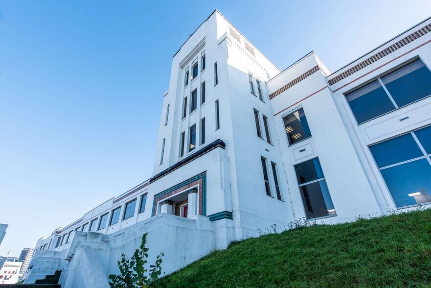 981 Great West Rd, Brentford à louer - Photo du bâtiment - Image 2 de 16