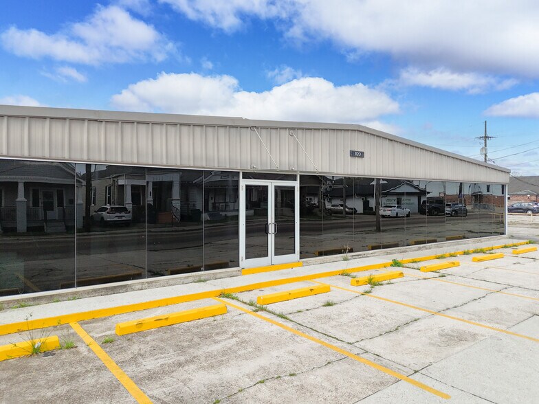 1120 Lafayette St, Gretna, LA à louer - Photo du bâtiment - Image 2 de 17