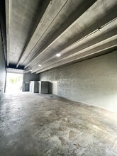 1909-2099 Opa Locka Blvd, Miami, FL for lease Interior Photo- Image 2 of 3