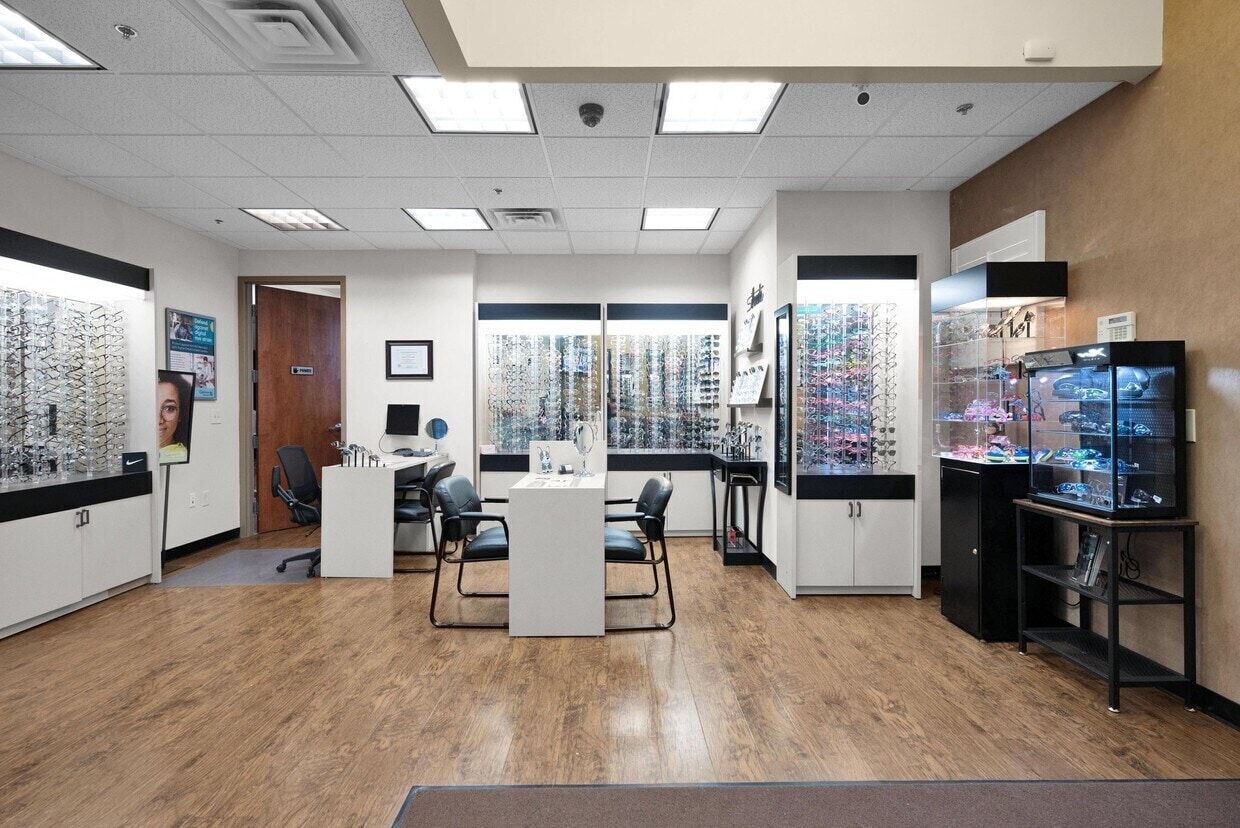 8404 E Shea Blvd, Scottsdale, AZ for lease Interior Photo- Image 1 of 16