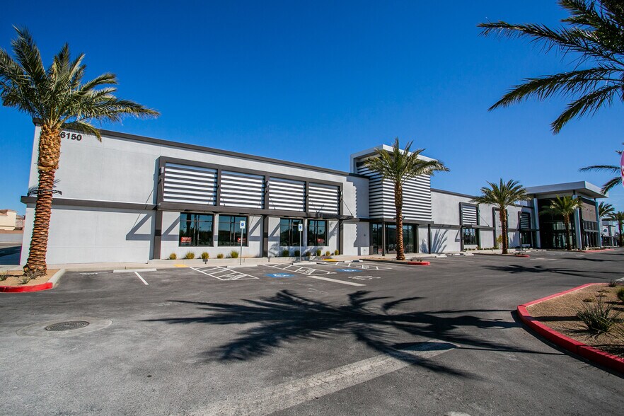 6110-6190 W Lake Mead Blvd, Las Vegas, NV à louer - Photo du bâtiment - Image 3 de 4