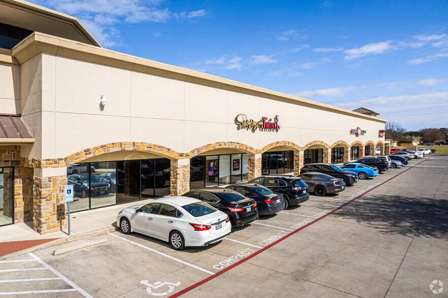 8910 Bandera Rd, San Antonio, TX for lease - Building Photo - Image 3 of 7