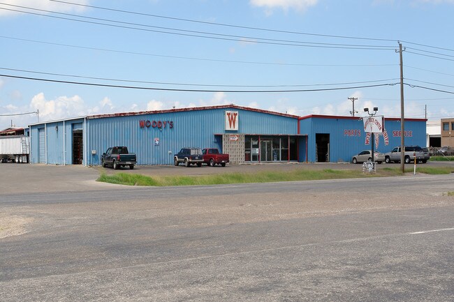 More details for 6550 Leopard St, Corpus Christi, TX - Industrial for Sale