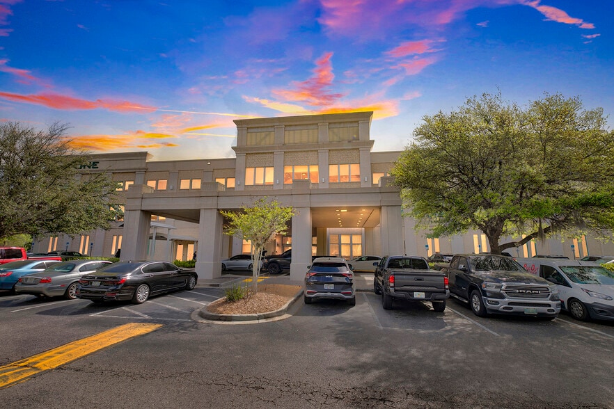 10475 Centurion Pky, Jacksonville, FL à louer - Photo du bâtiment - Image 2 de 7