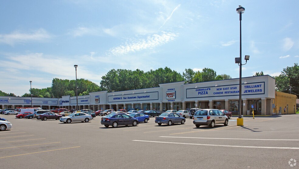 111-119 Pattonwood Dr, Rochester, NY for lease - Primary Photo - Image 3 of 4