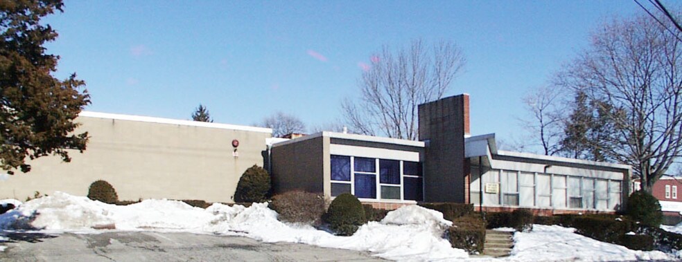 14 Doty Rd, Haskell, NJ à louer - Photo du bâtiment - Image 3 de 14