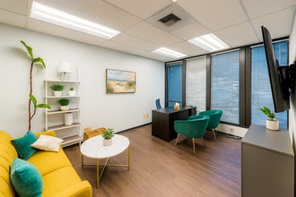 1 Lake Bellevue Dr, Bellevue, WA for lease Interior Photo- Image 2 of 8