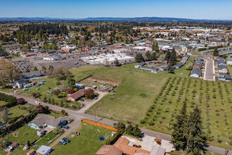 1600 blk E Lincoln Rd, Woodburn, OR - Aérien  Vue de la carte - Image1