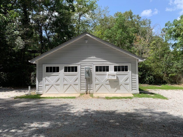 710 Cedar, Summerville, SC à louer - Photo du bâtiment - Image 2 de 5