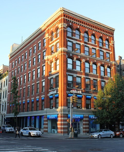 168 Canal St, New York, NY for lease - Building Photo - Image 1 of 1