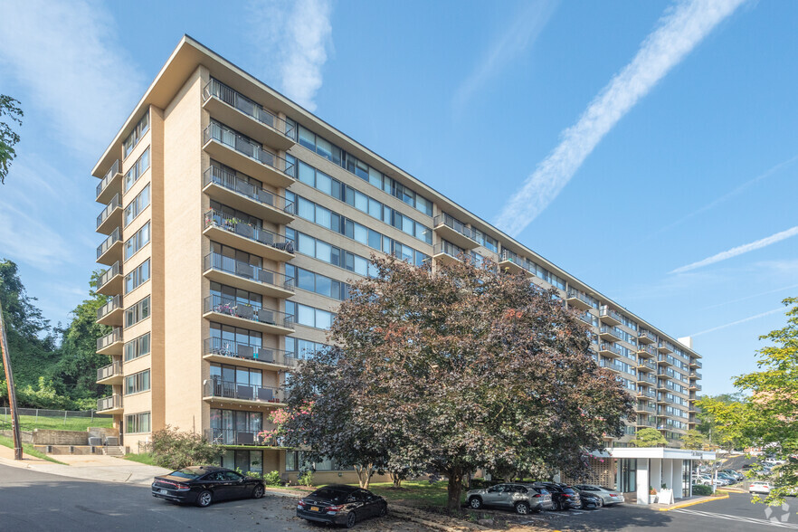 4300 Langston Blvd, Arlington, VA for sale - Primary Photo - Image 1 of 1