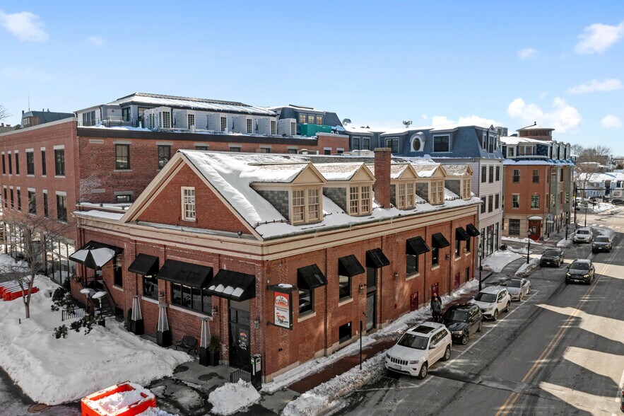 172 Hanover St, Portsmouth, NH à vendre - Photo du bâtiment - Image 2 de 42