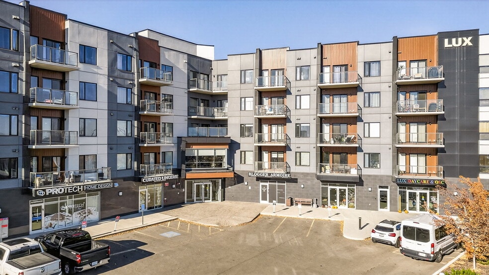 1324 Windermere Way SW, Edmonton, AB à louer - Photo du bâtiment - Image 2 de 19