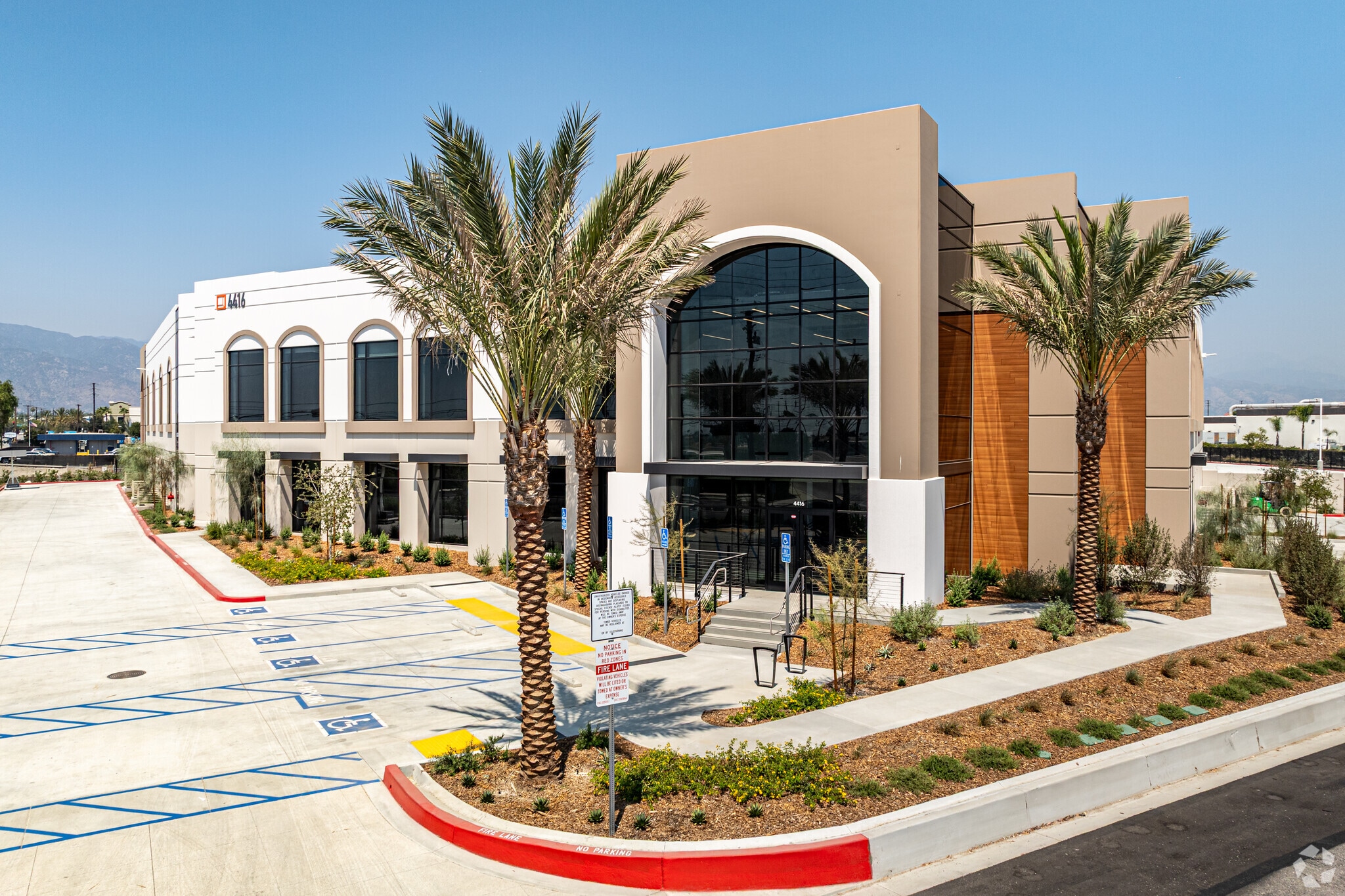 4416 Azusa Canyon Rd, Irwindale, CA for lease Building Photo- Image 1 of 27